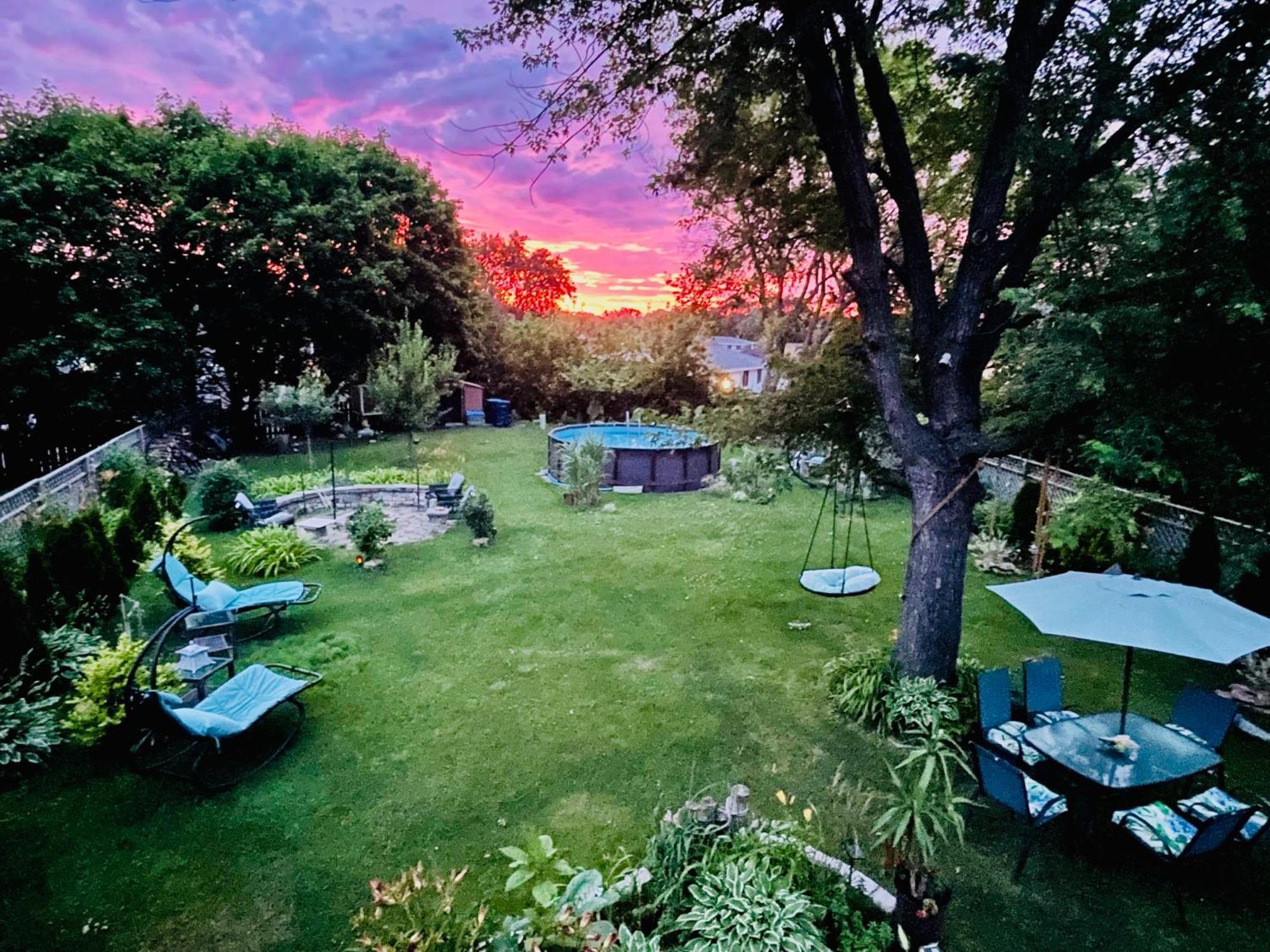 Schaumburg Paradise Oasis With A Secret Garden And Private Pool Exteriör bild